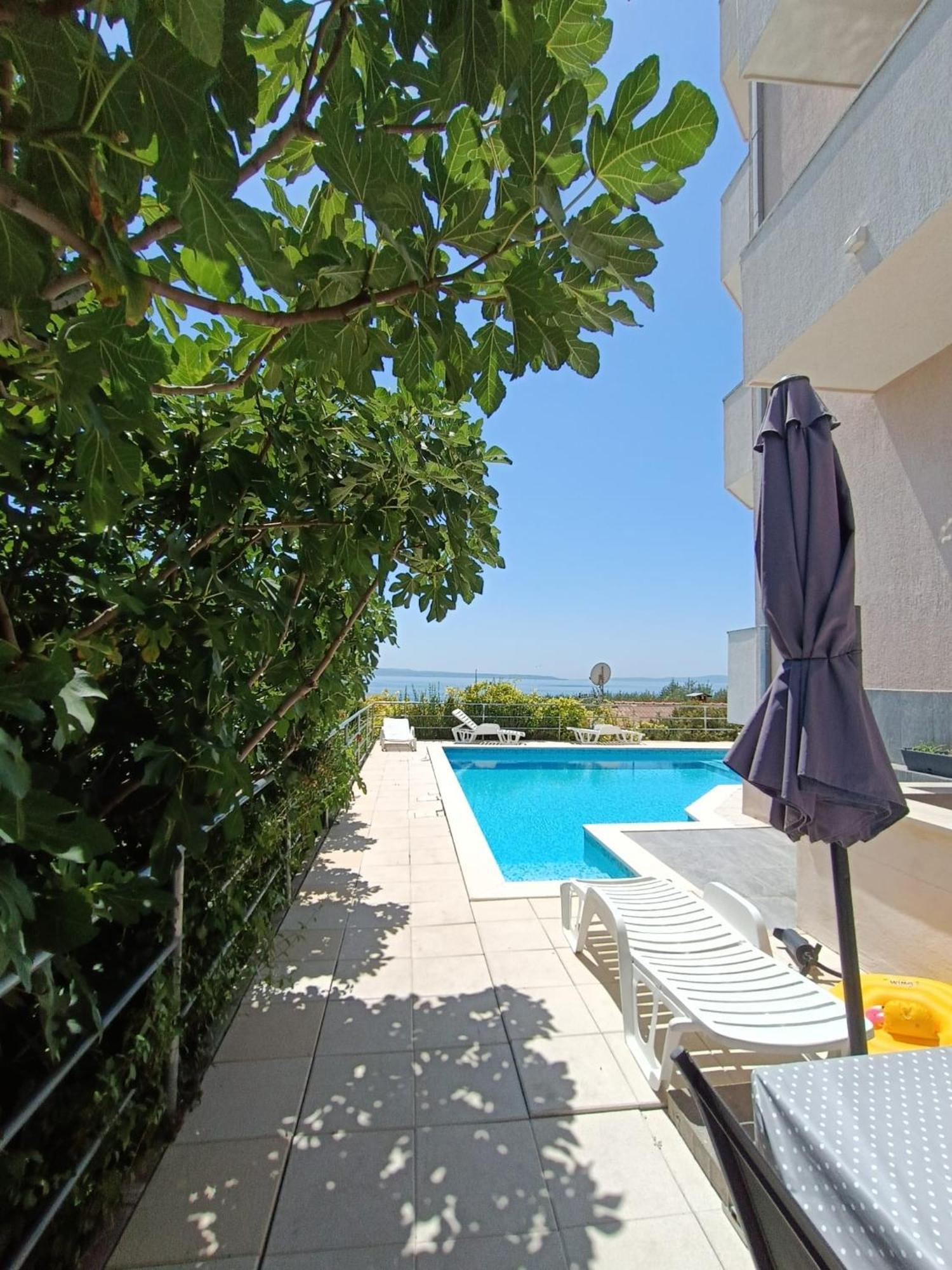 Apartment Lo - With Swimming Pool Spalato Esterno foto