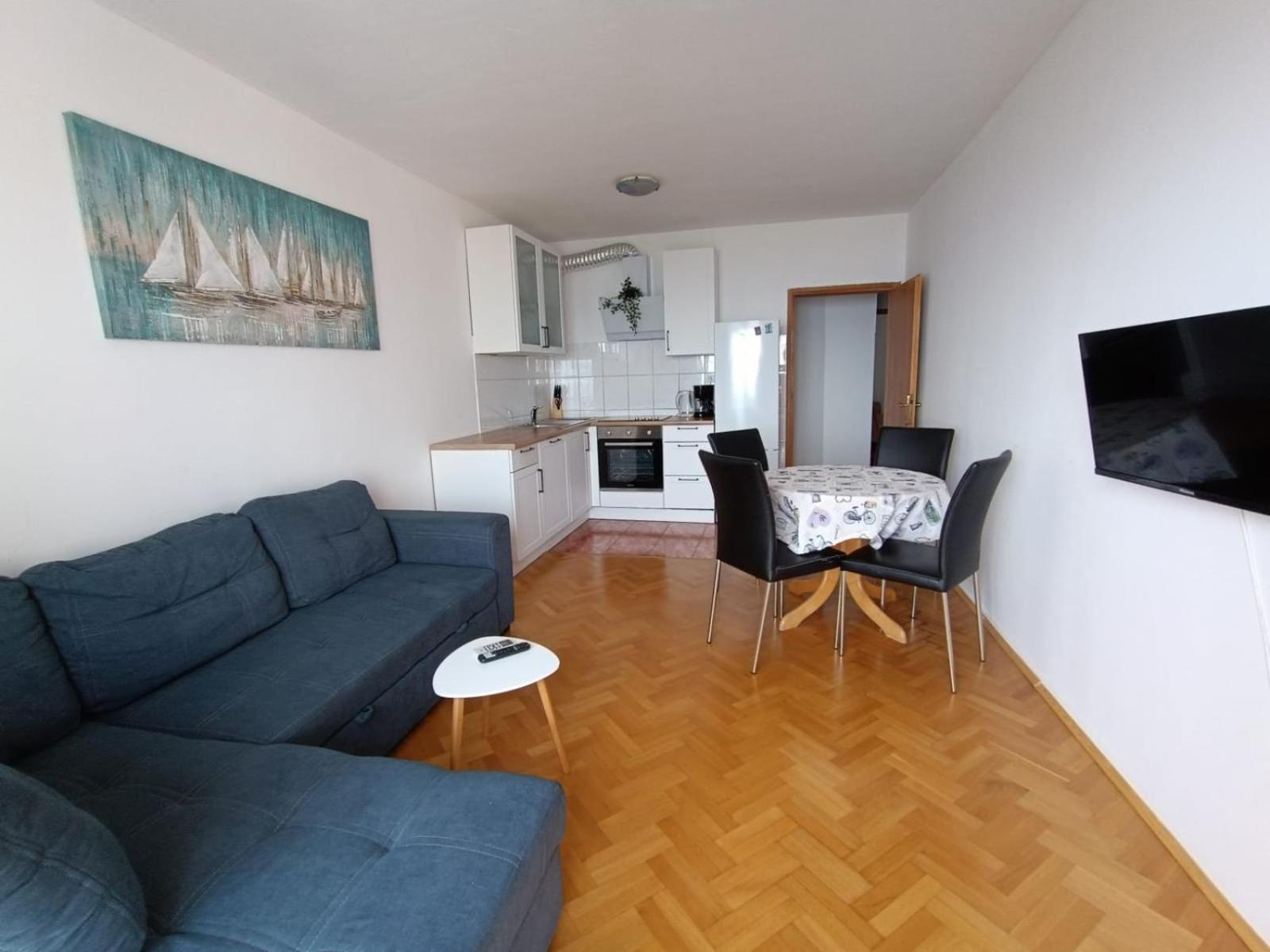 Apartment Lo - With Swimming Pool Spalato Esterno foto